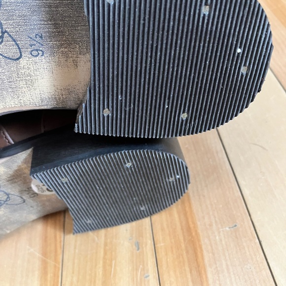 Tall brown Fluevog boots sz W9.5 - Picture 7 of 8